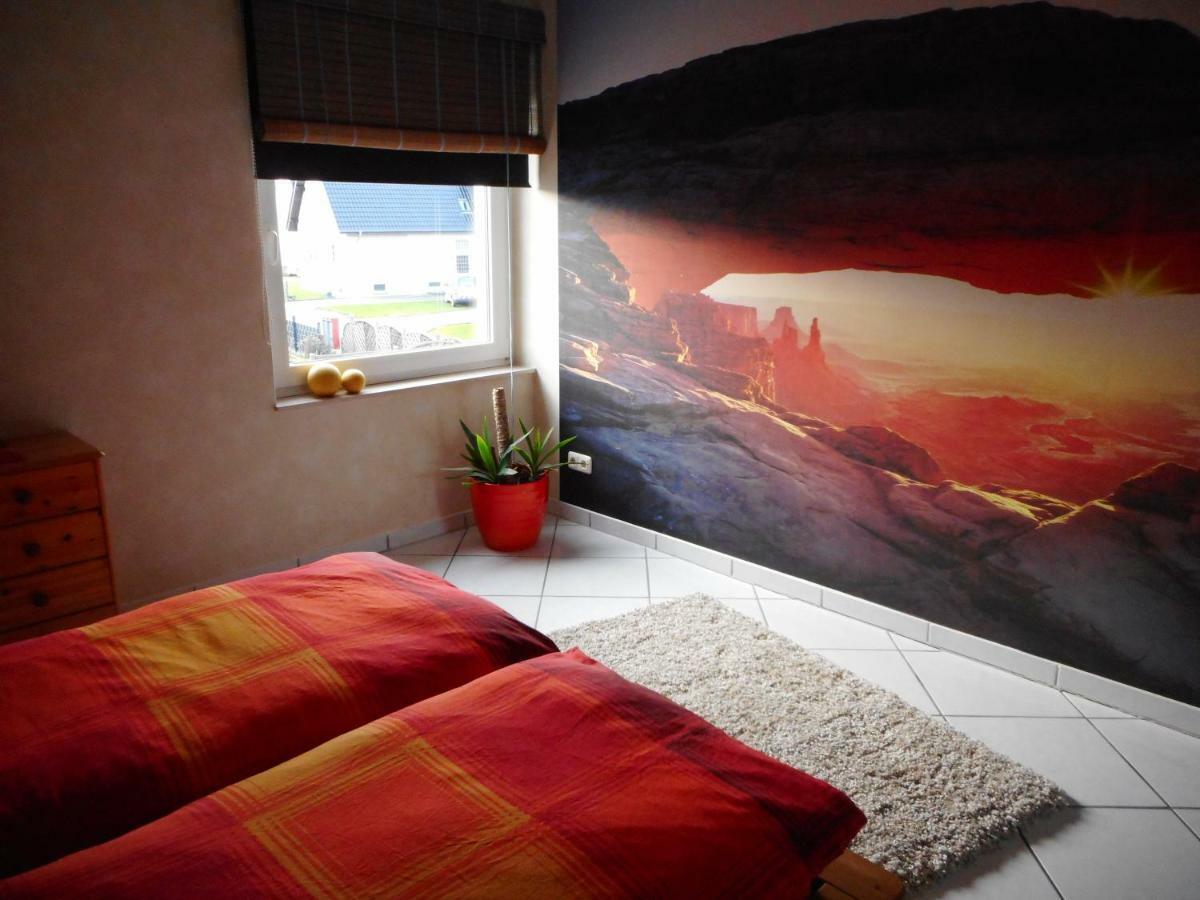 Modernes Ferienhaus Der Besonderen Art Mit Garten Lohne  Exterior foto